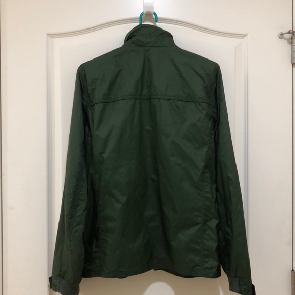 GAP WINDBREAKER EXCELLENT CONDITON - Picture 4 of 4